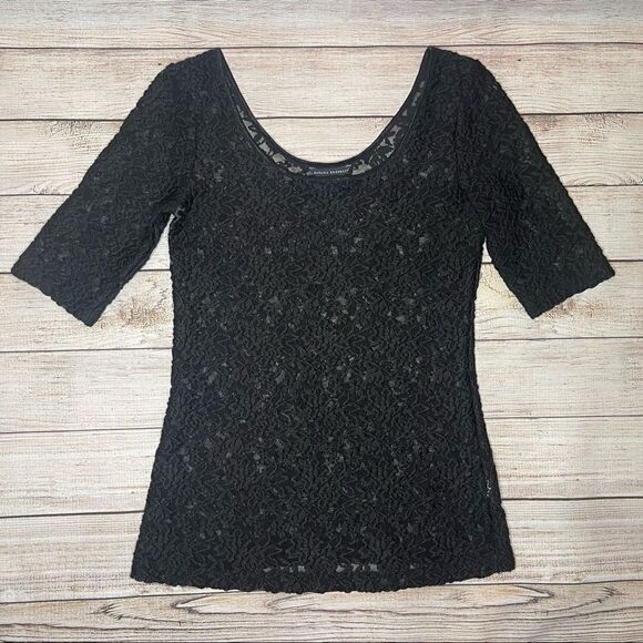 Banana Republic Lace Top - Picture 1 of 6